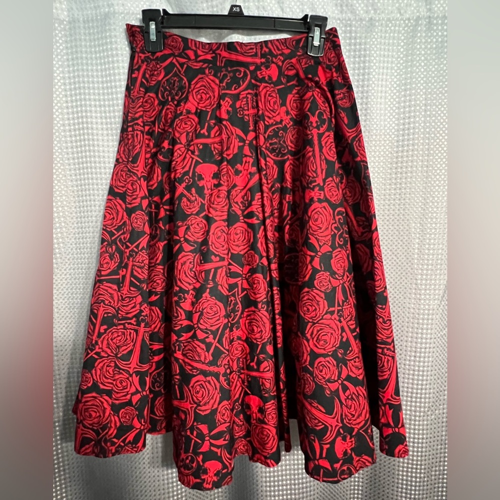 Hell Bunny Swing Skirt Women’s Small Pin-up Roses & Skulls